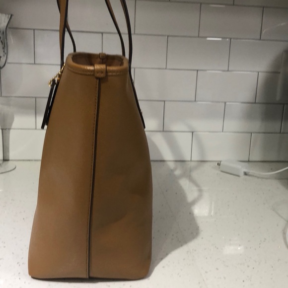 A Coach tote - Picture 4 of 4